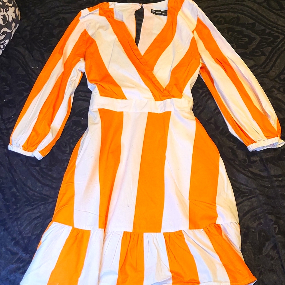 NY&C Orange and White puff dress